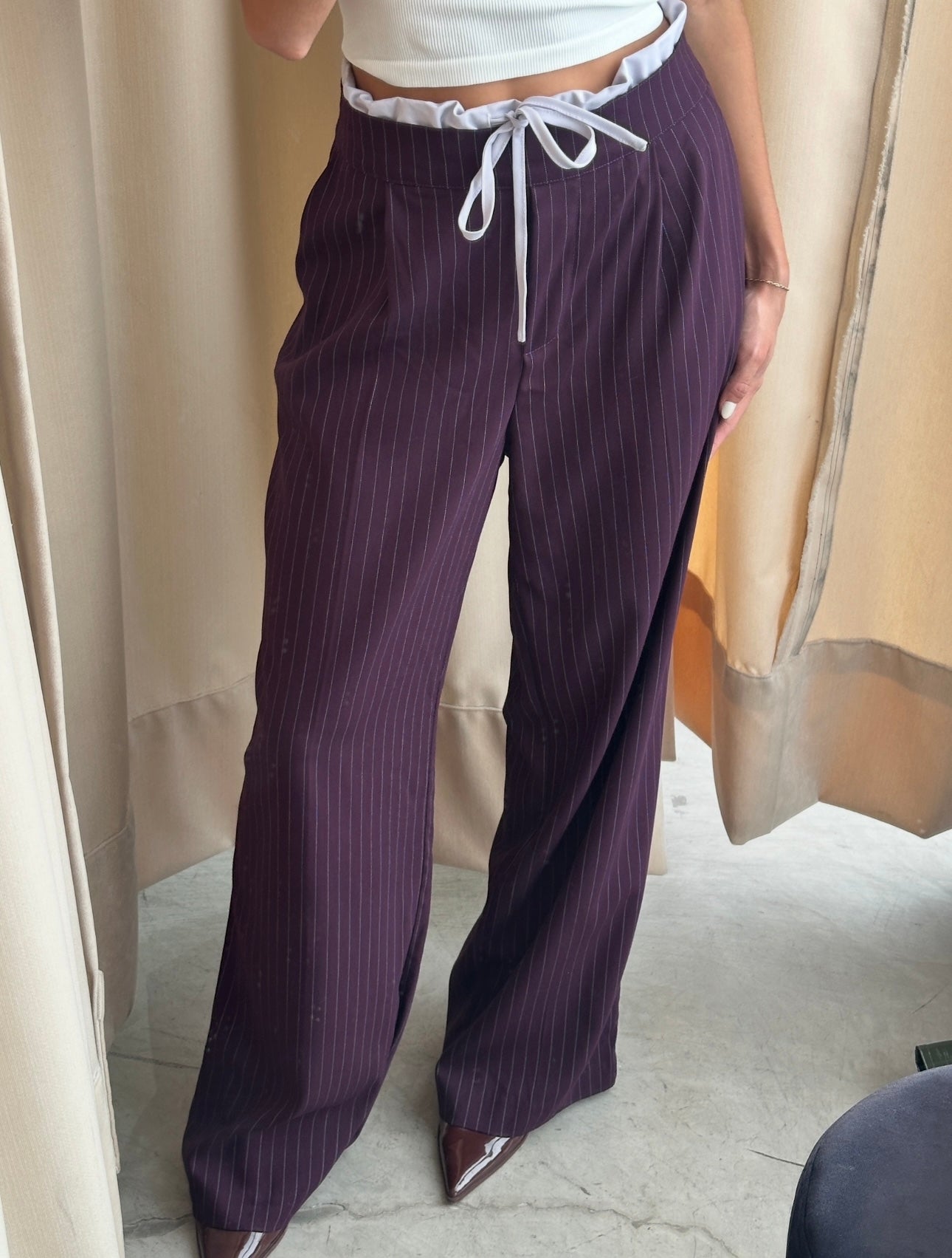 CONTRAST EGGPLANT PANTS