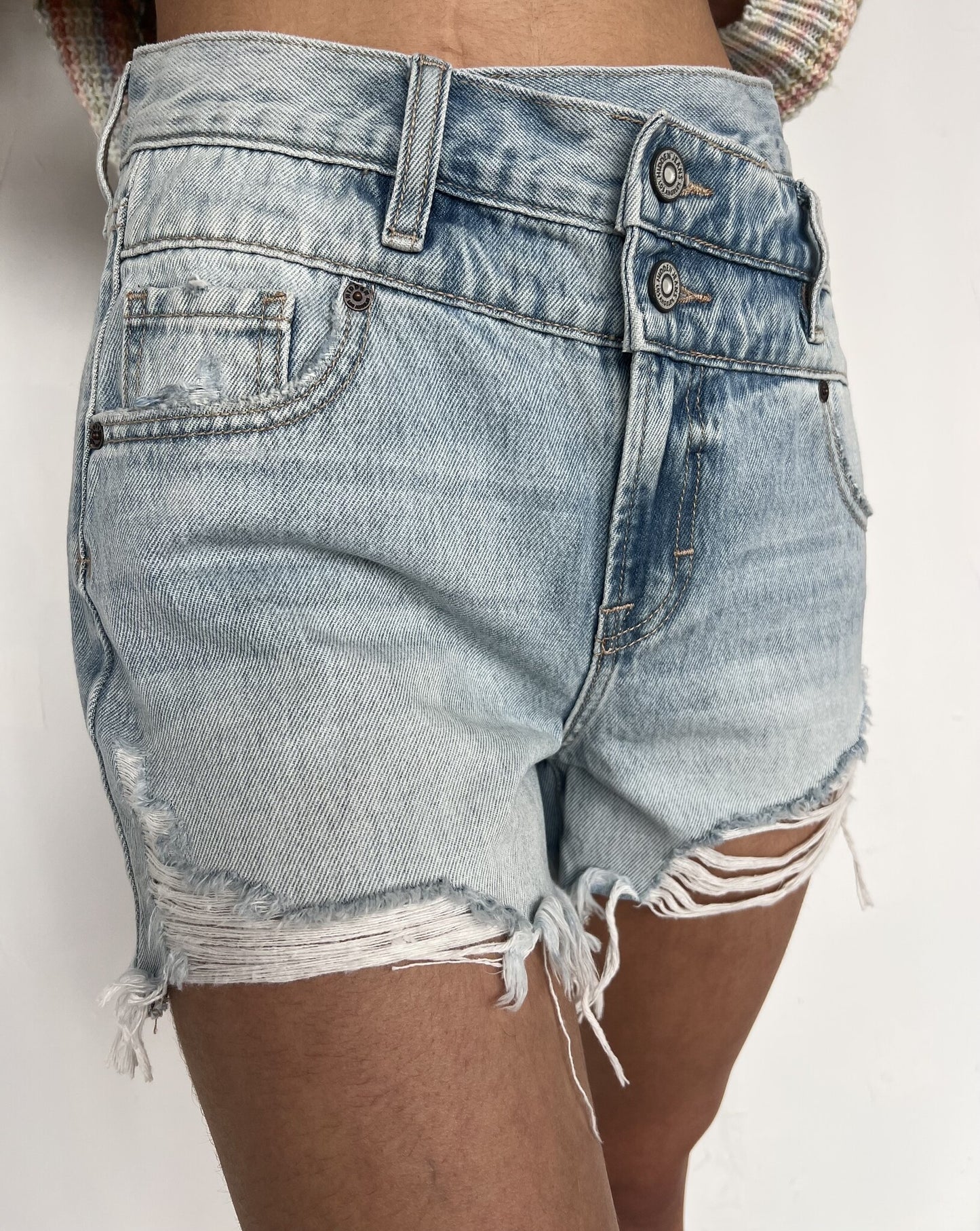 SHORTS DOBLE CRISS CROSS