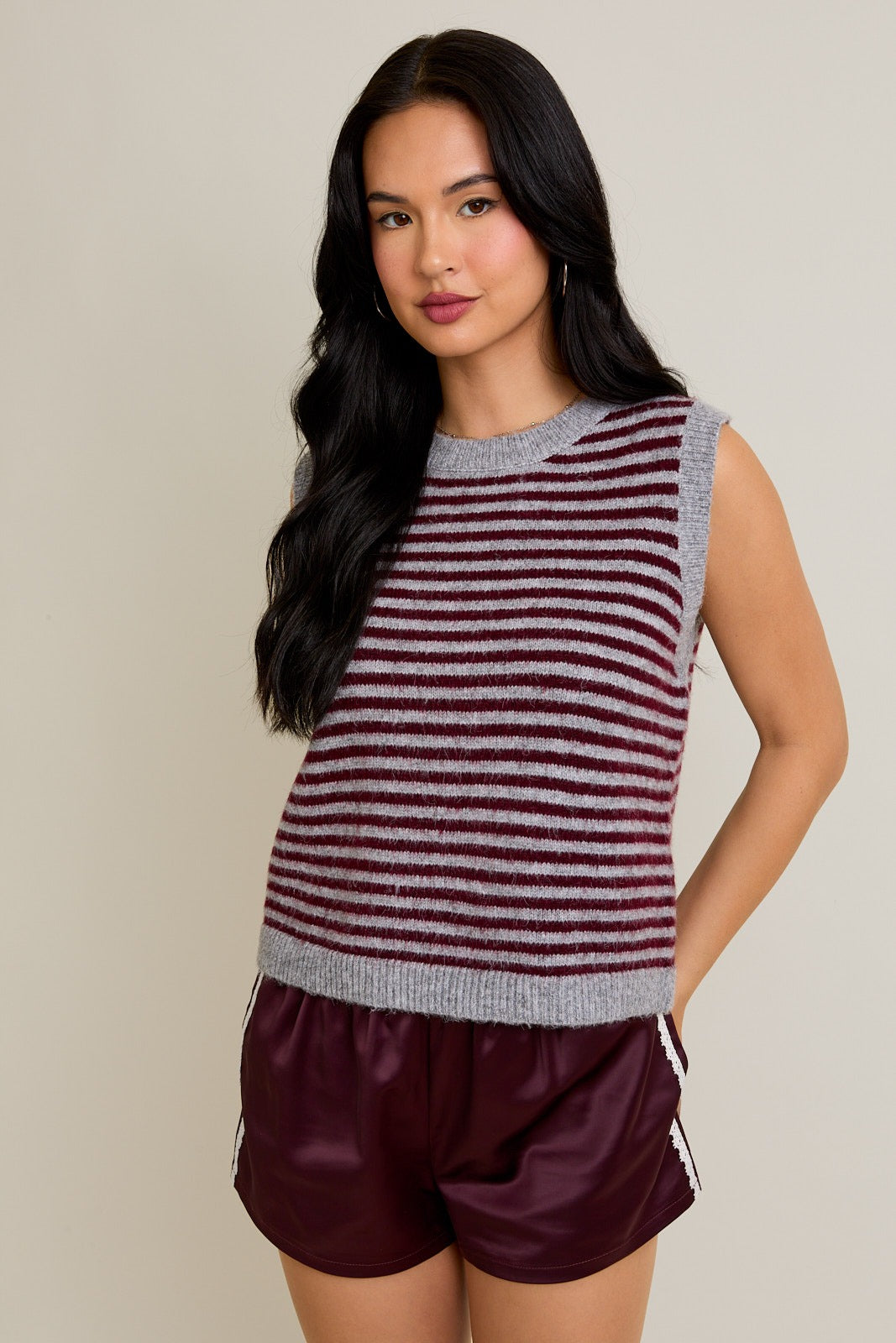 WINE SWEATER VEST