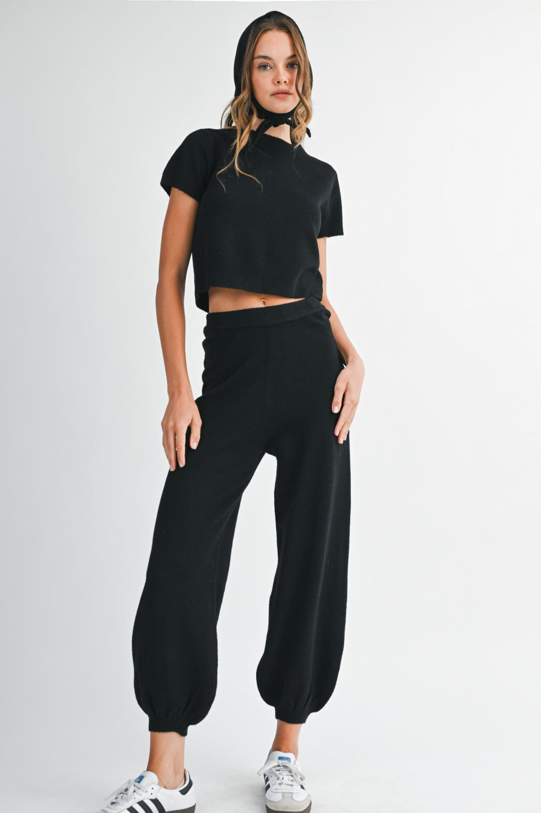 TOP AND JOGGER BLACK SET