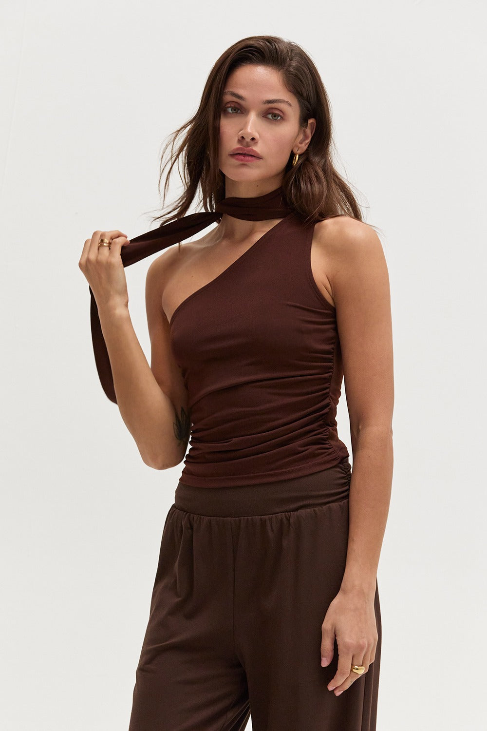 BROWN TIE NECK TOP