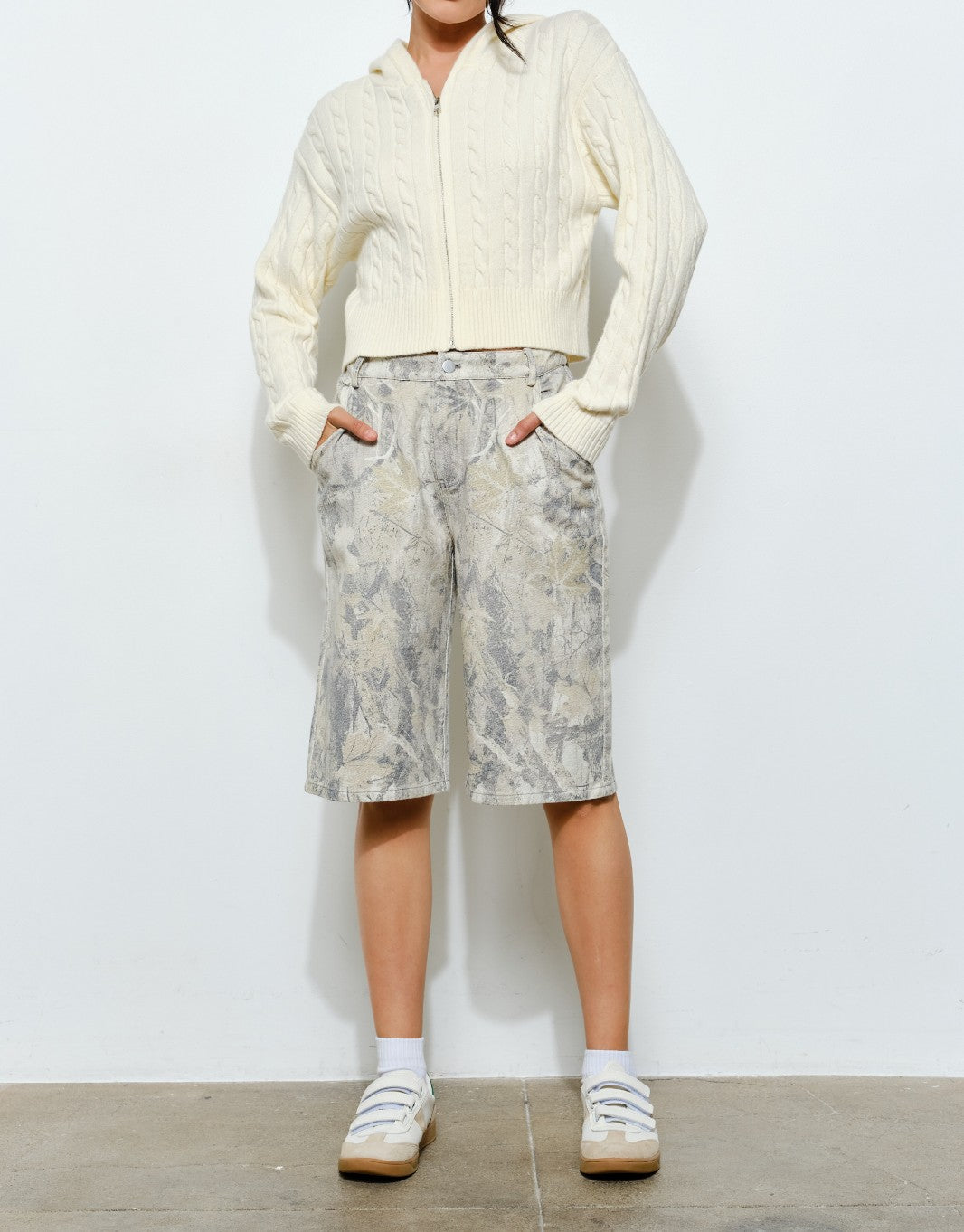 ZIP UP BONE CARDIGAN