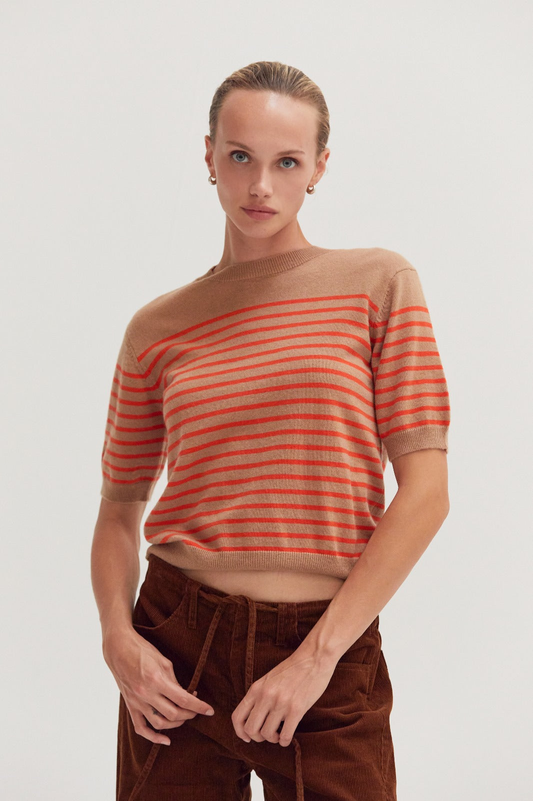 TOP SUETER MANGA CORTA