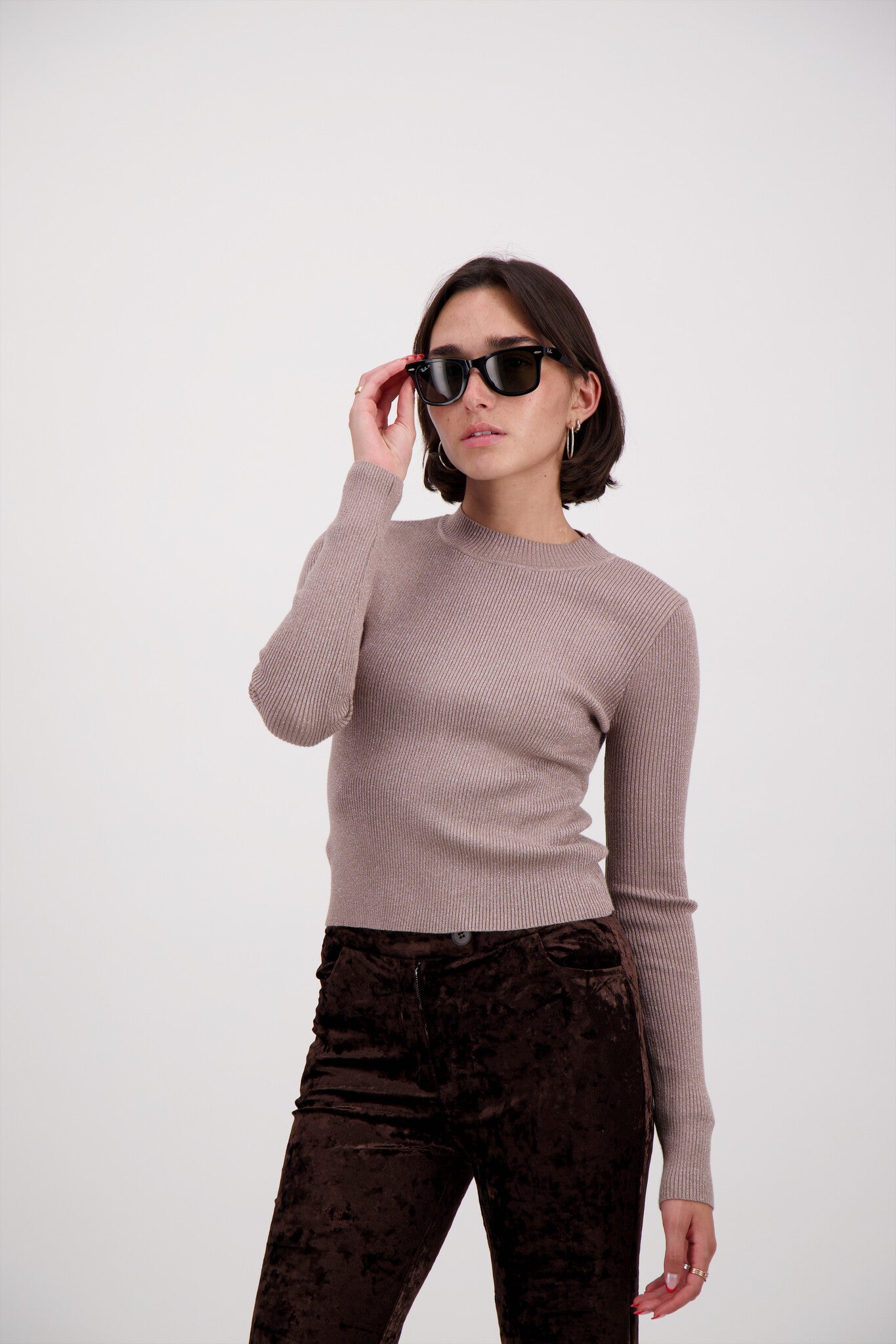 KNIT BLUSA MANGA LARGA LUREX BEIGE CON DORADO