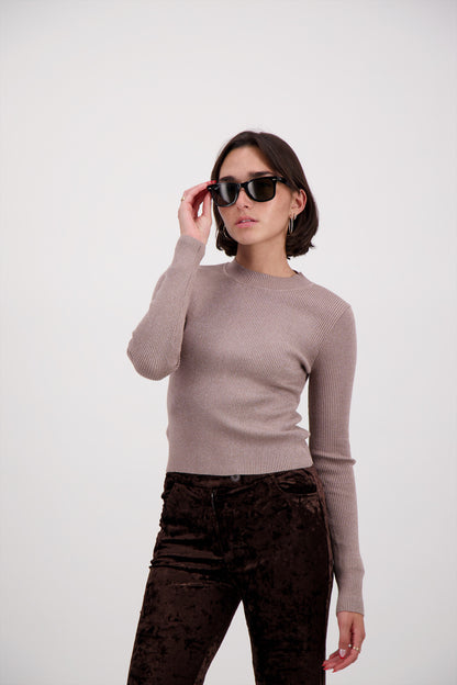 KNIT BLUSA MANGA LARGA LUREX BEIGE CON DORADO