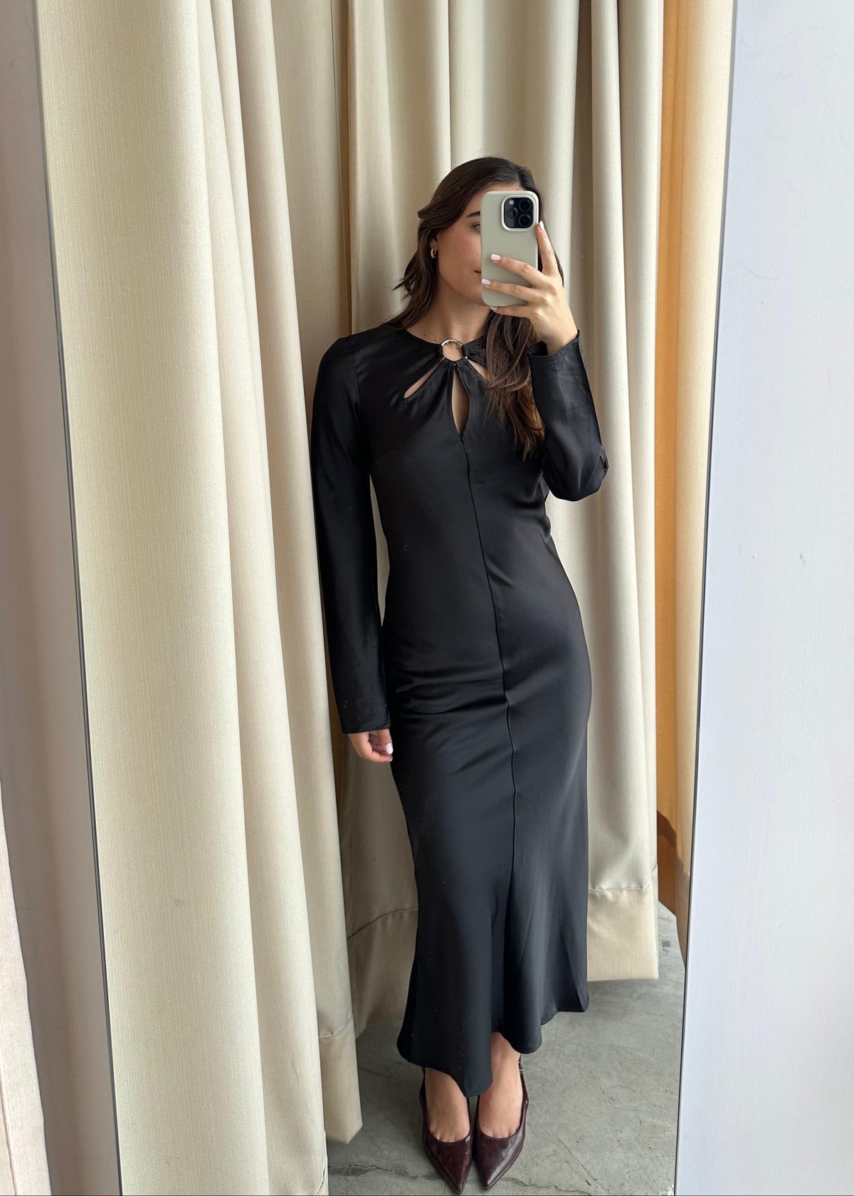 DETAIL BLACK SATIN DRESS
