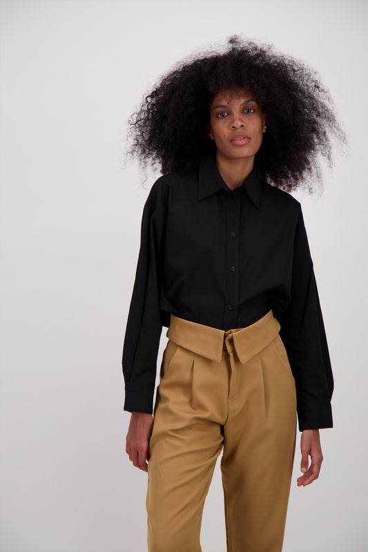 CAMISA CROPPED NEGRA