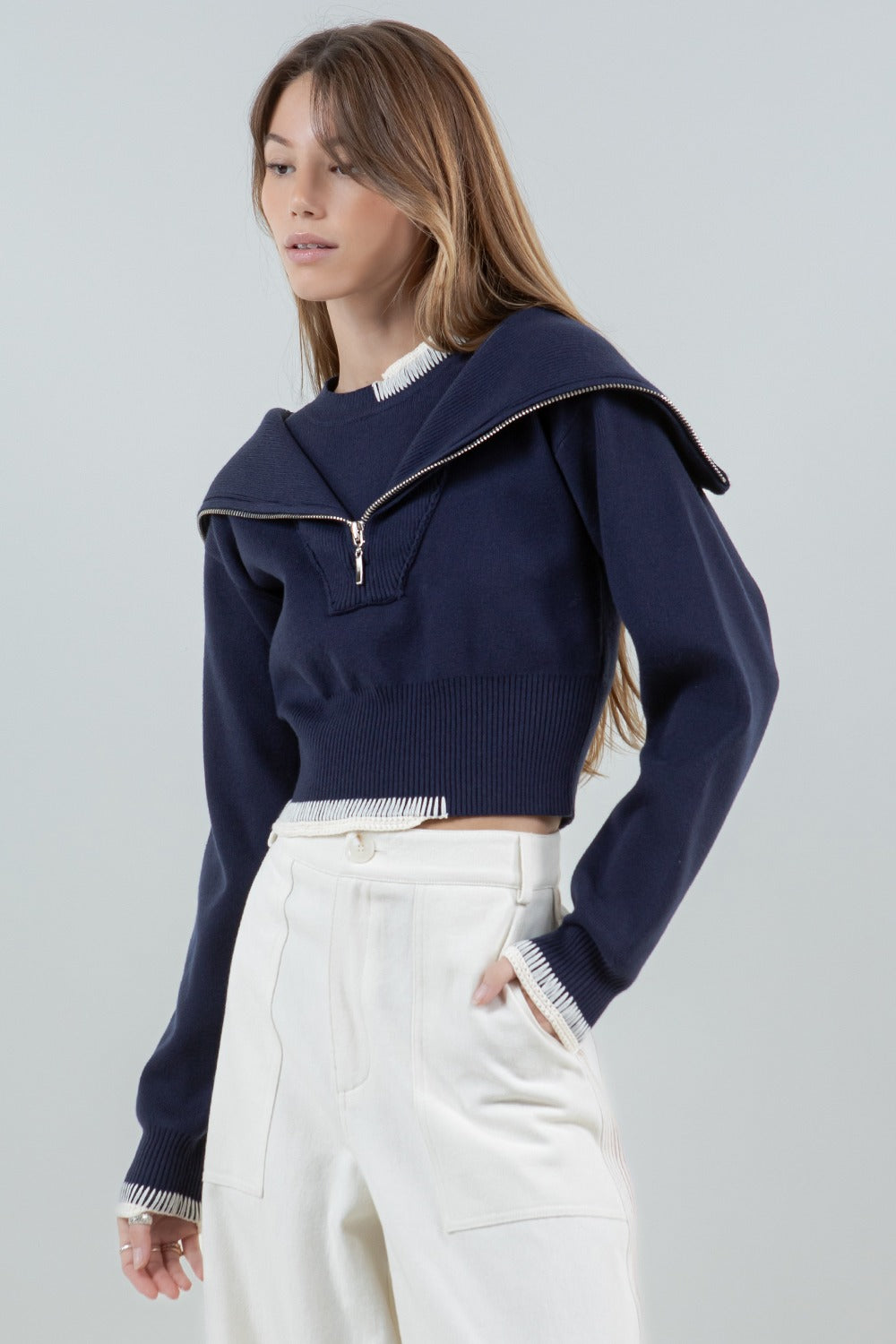 NAVY STITCHED SWEATER
