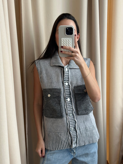 GREY WASH COLLAR VEST