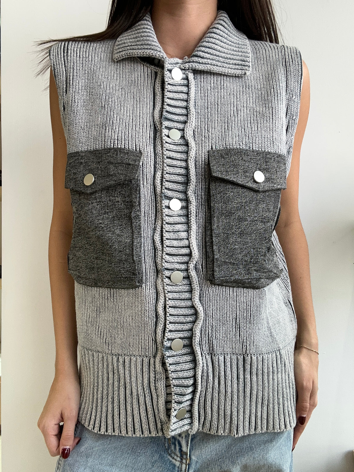GREY WASH COLLAR VEST