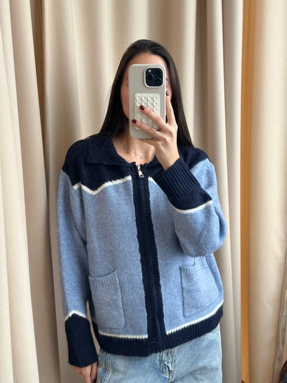 CATCH BLUE SWEATER