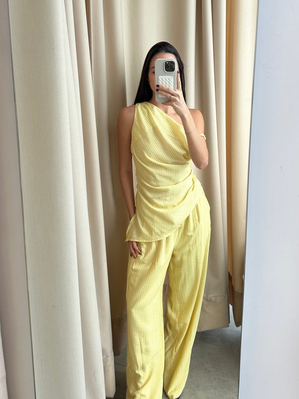 YELLOW ASSYMETRICAL SET