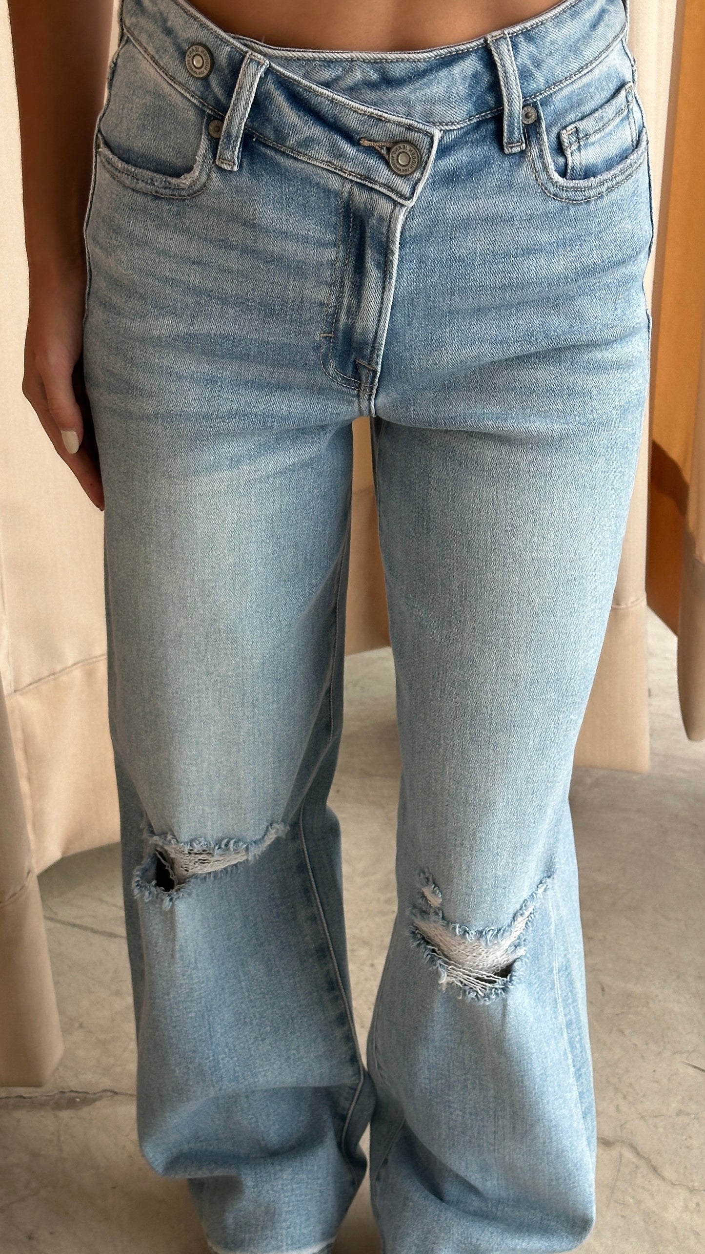 MEDIUM LIGHT CRISS CROSS