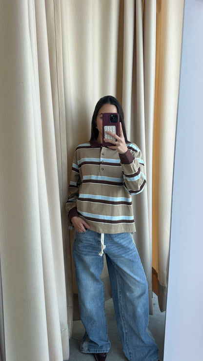 COLLAR BOYFRIEND SWEATSHIRT