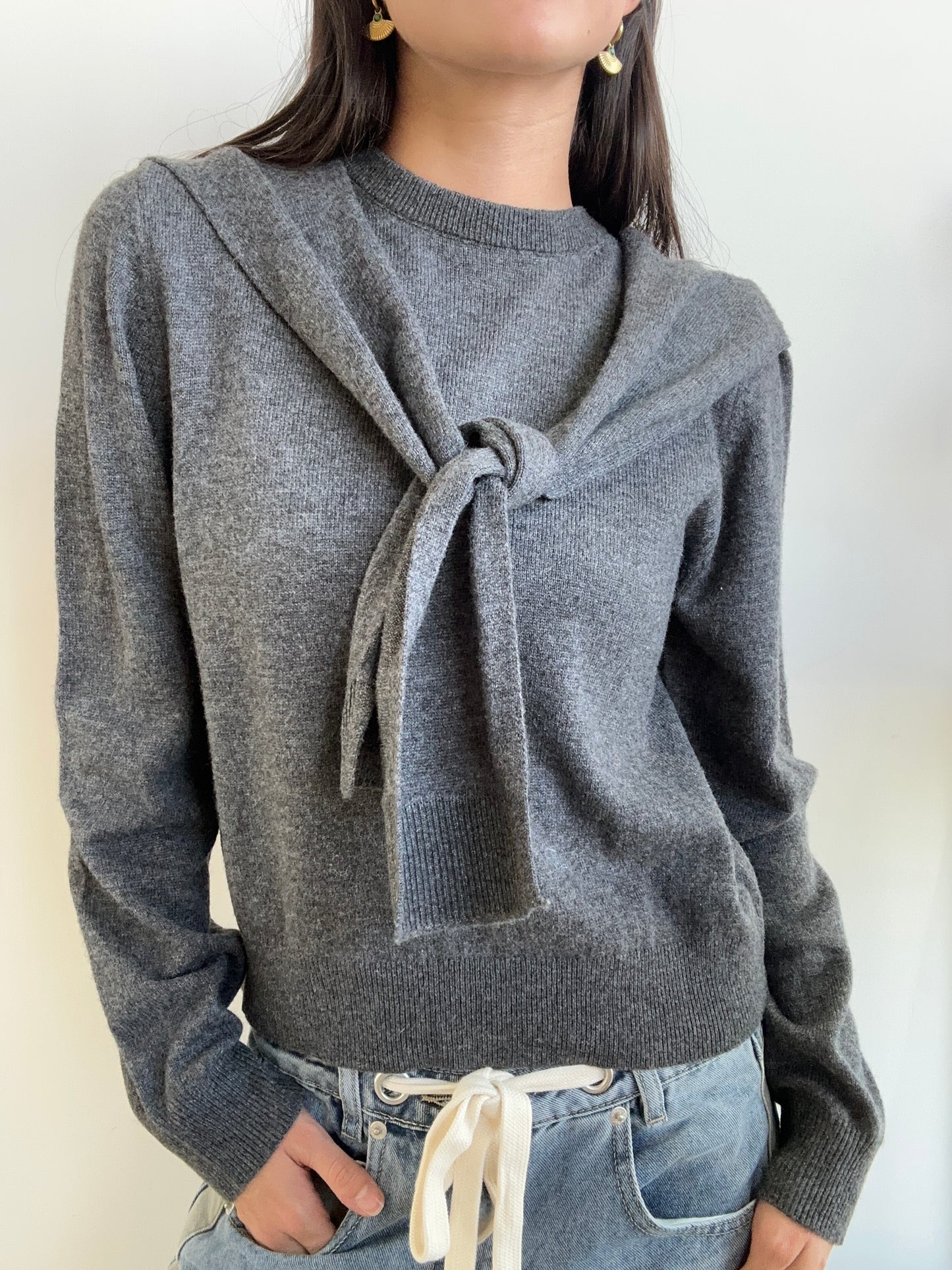 CHARCOAL SCARF SWEATER