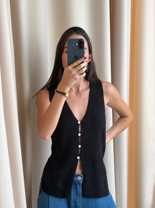 BLACK KNIT VEST TOP