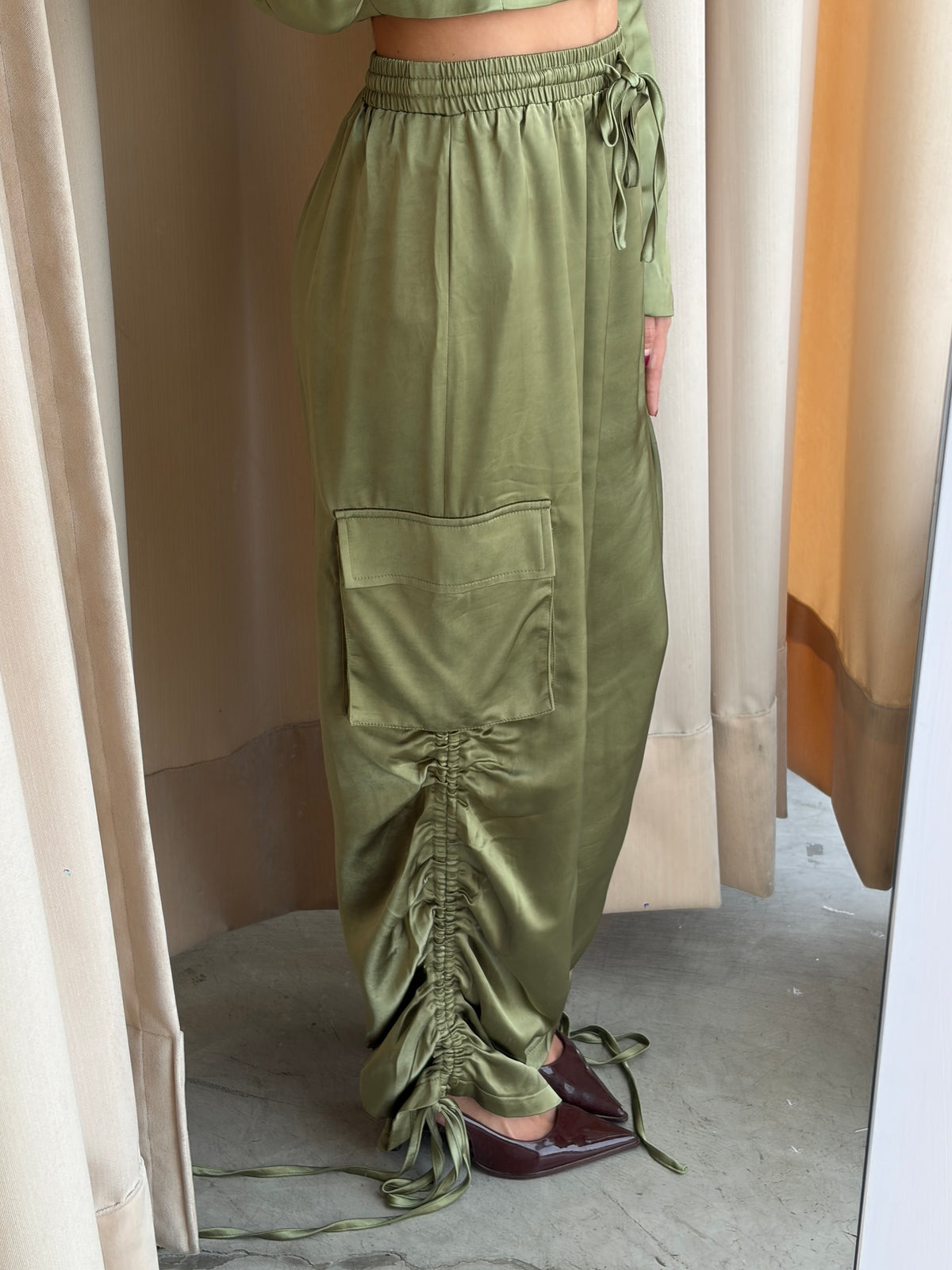 OLIVE SATIN CARGO BLAZER SET