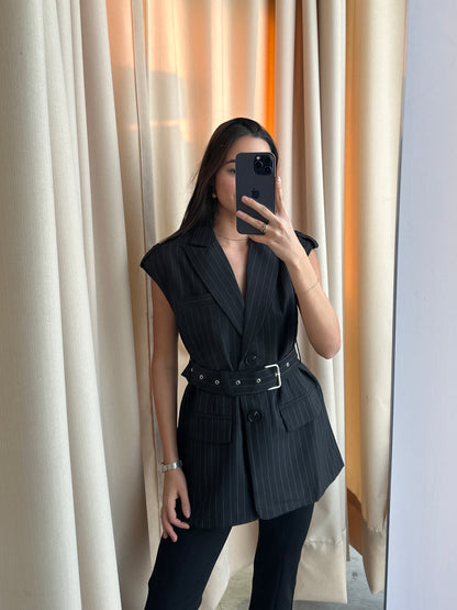 CHALECO NEGRO CINTURON