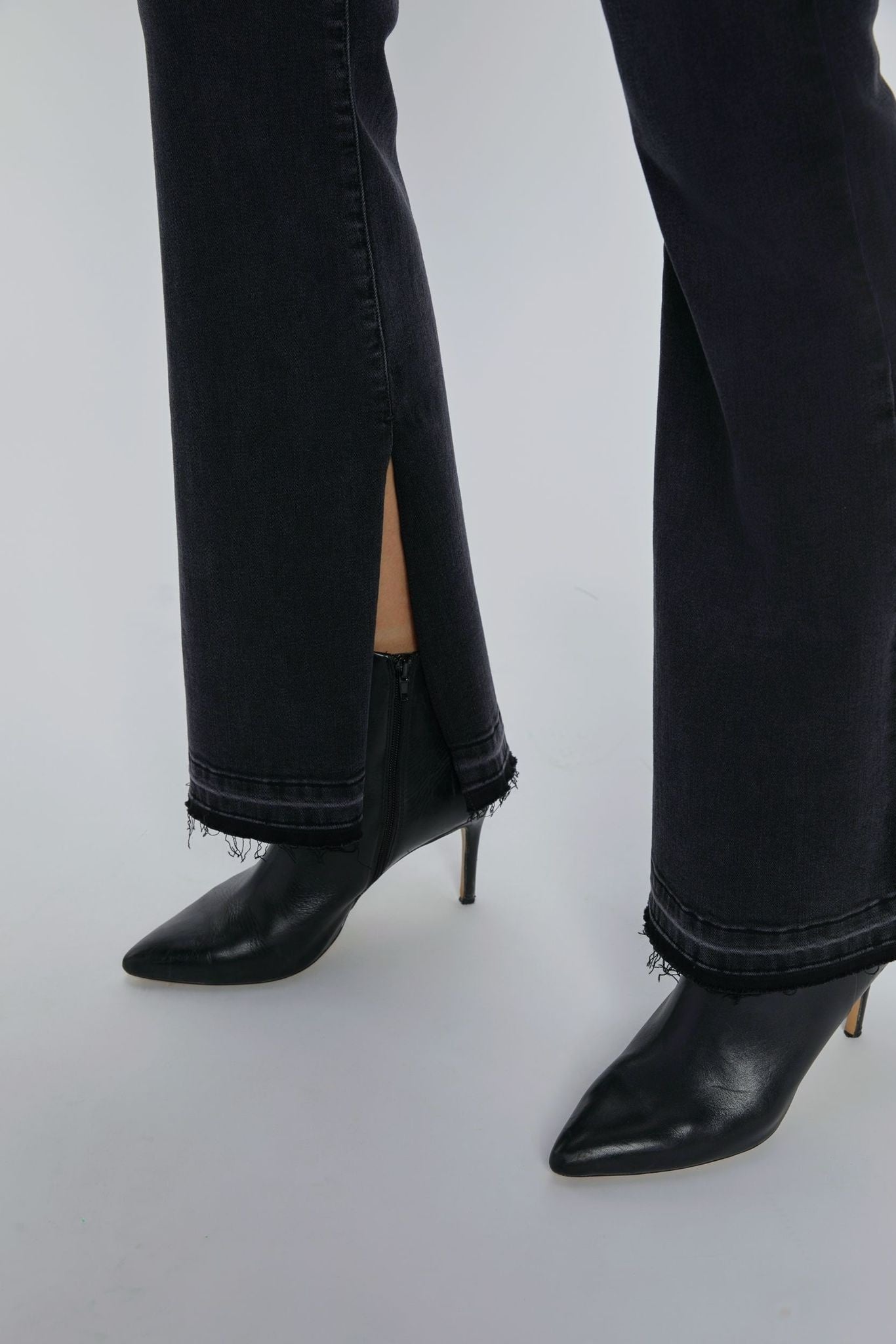 JEANS FLARE NEGRO HAPPI