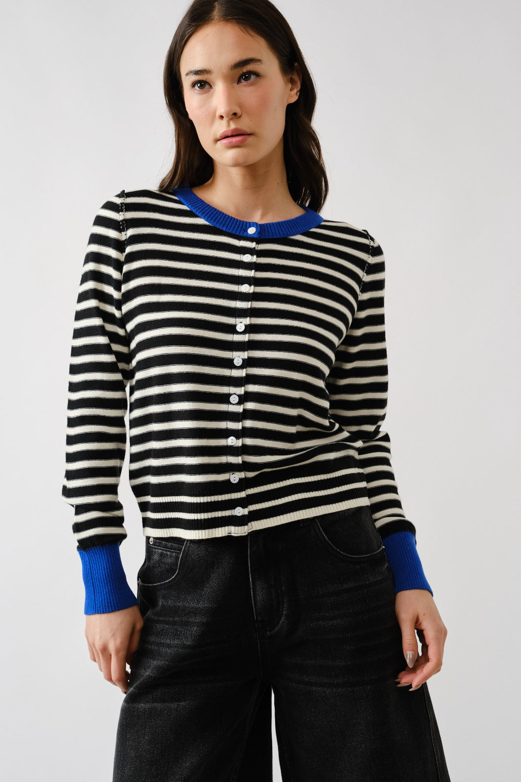 BLACK STRIPE CARDIGAN