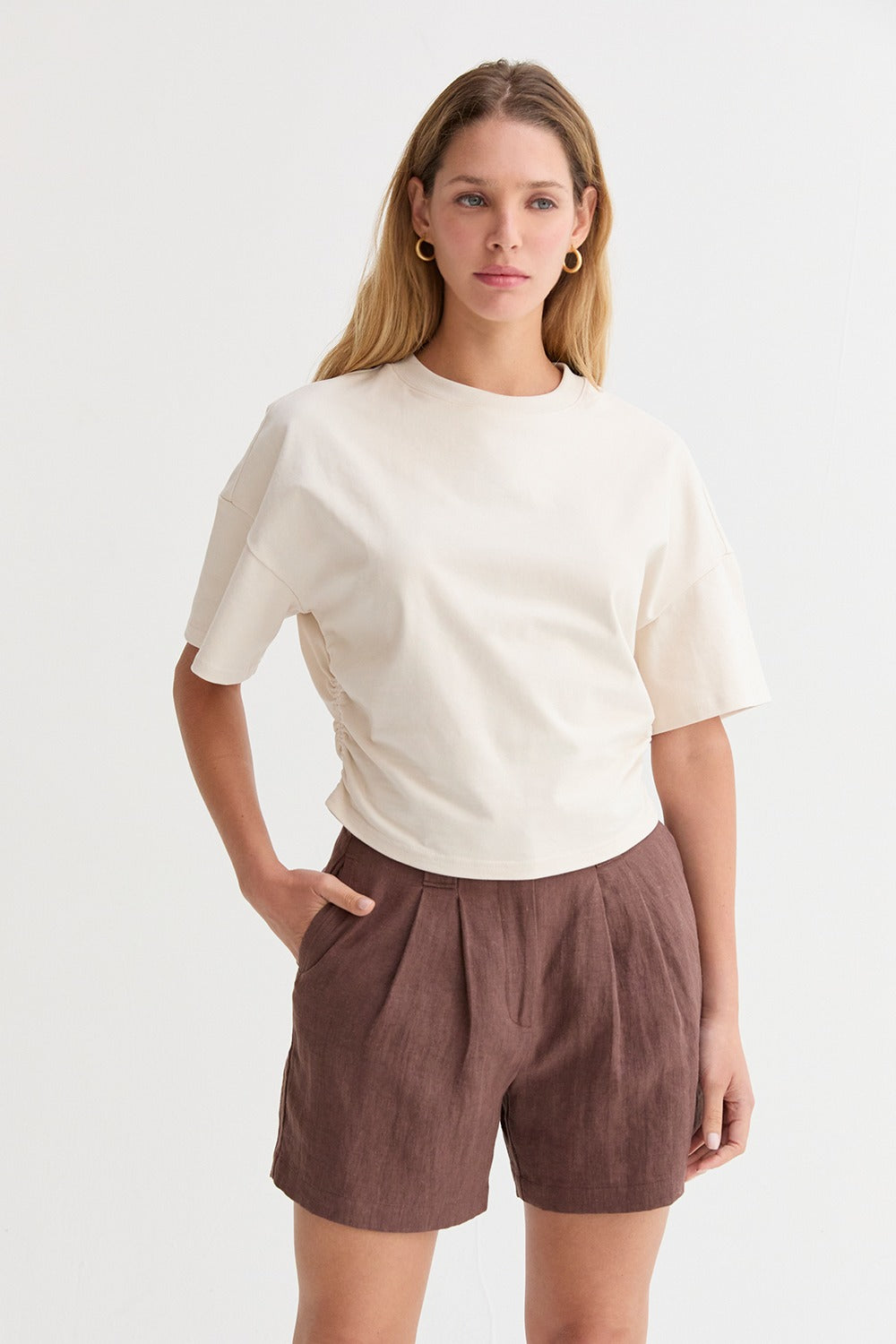 SEMI CROPPED TSHIRT BONE