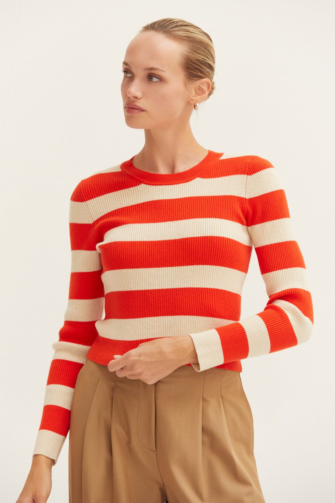 ORANGE OATMEAL SWEATER