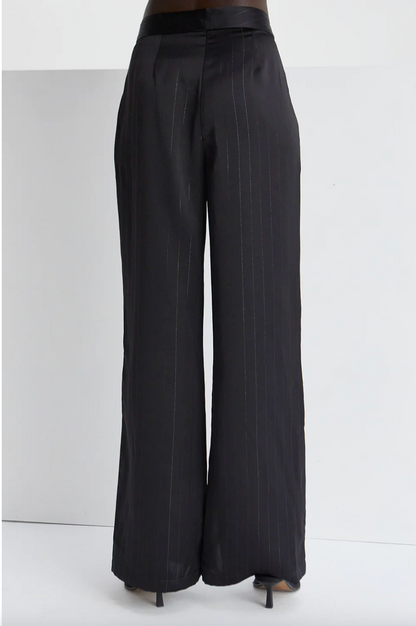 PANTALON SATIN NEGRO RAYAS METALICO