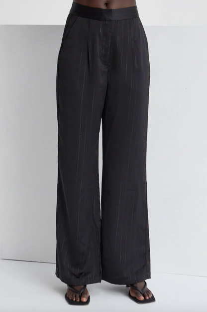 PANTALON SATIN NEGRO RAYAS METALICO