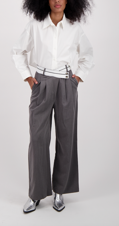 PANTALON CRUZADO GRIS