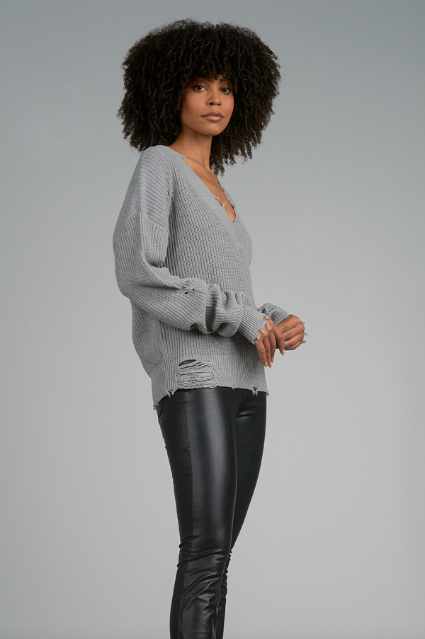 SUETER GRIS RASGADO
