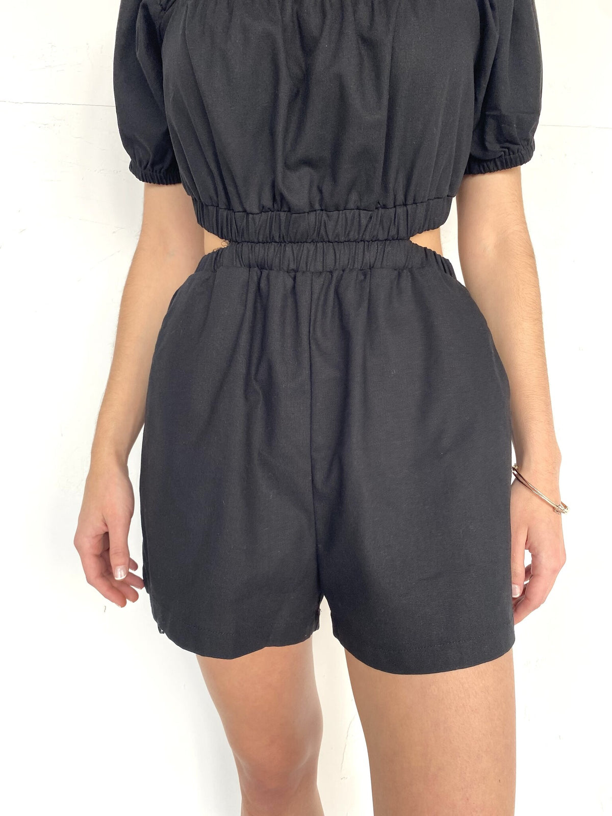 JUMPER NEGRO HOMBRO