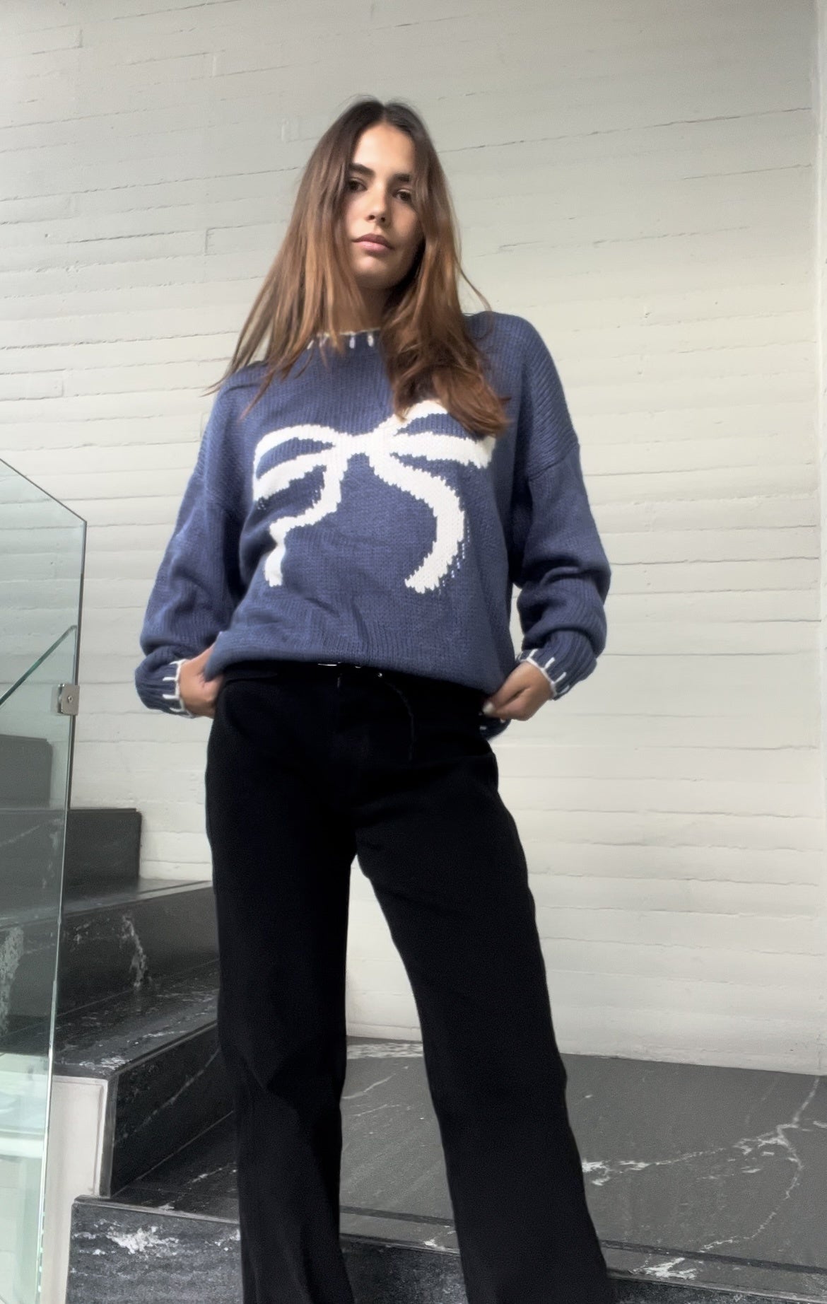 RIBBBON BOW SWEATER