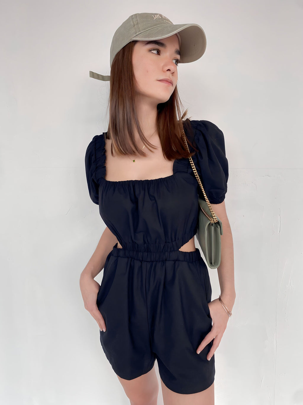 JUMPER NEGRO HOMBRO