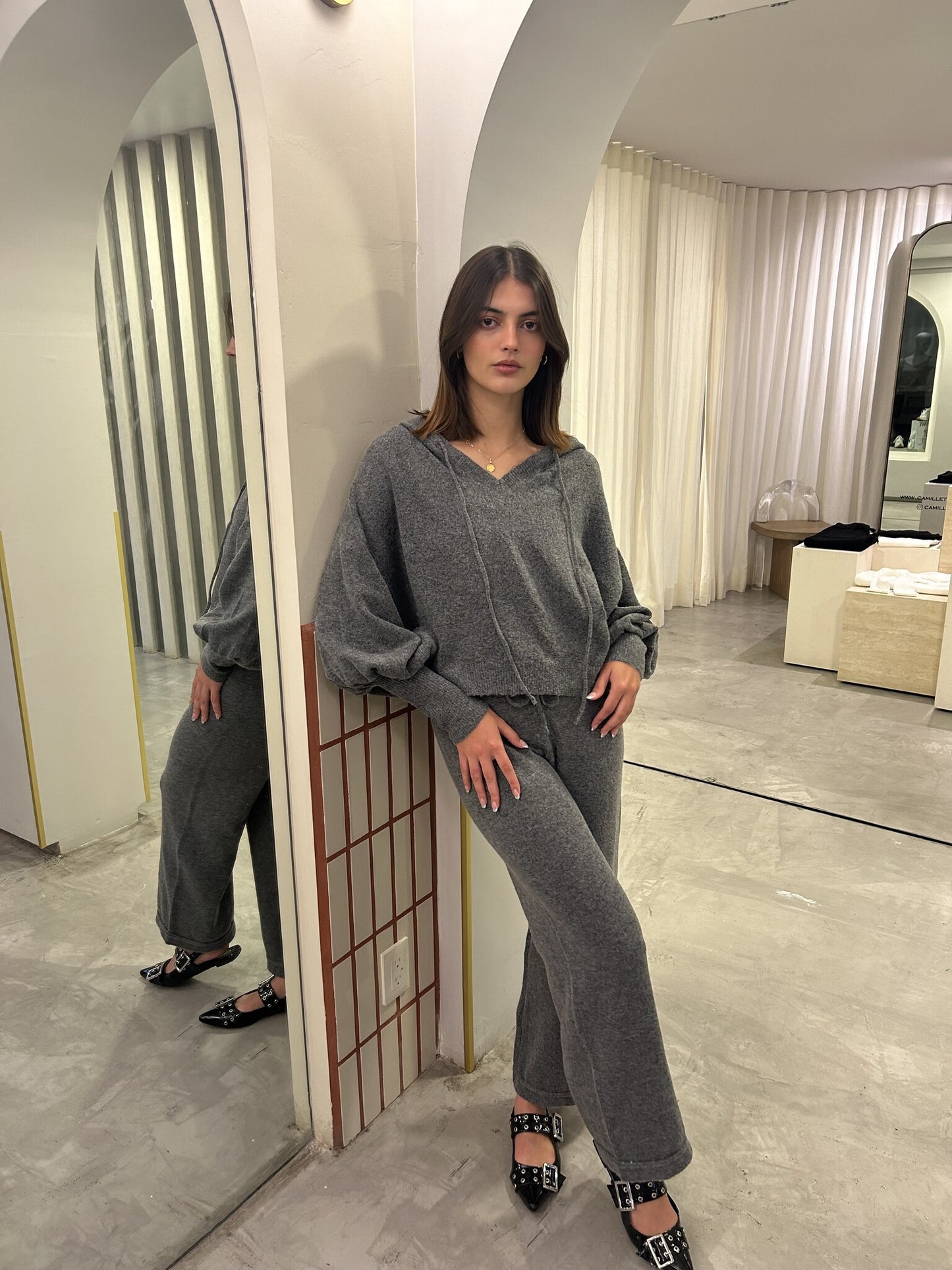 SET SUETER HOODIE GRIS