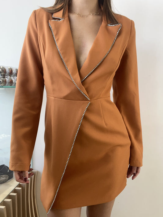 VESTIDO COLOR LADRILLO STUDS