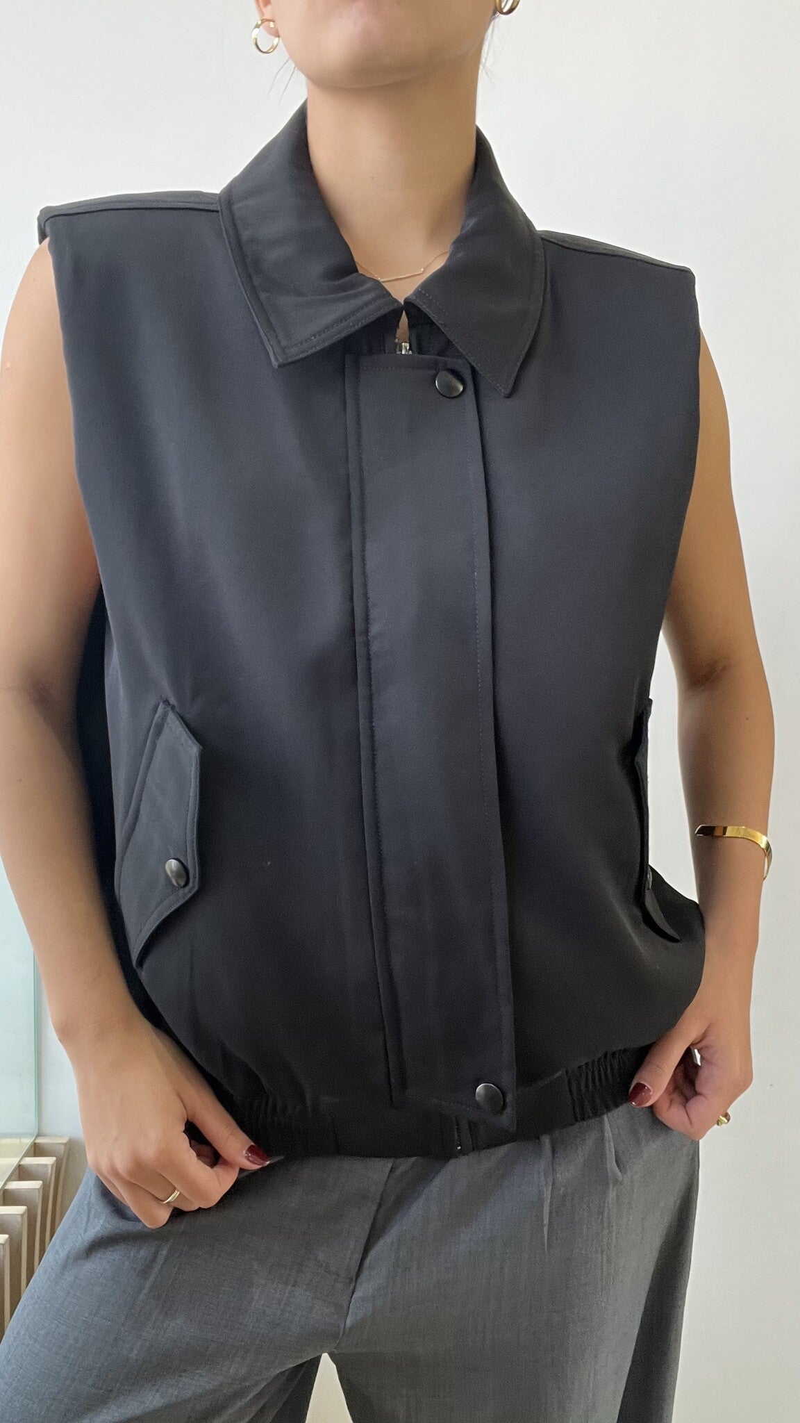 BOMBER CHALECO NEGRO