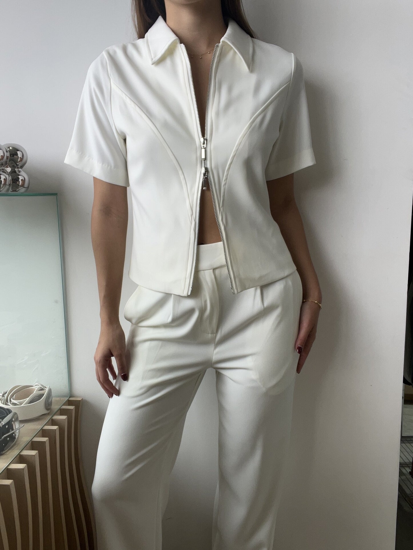 WHITE ZIPPER SET