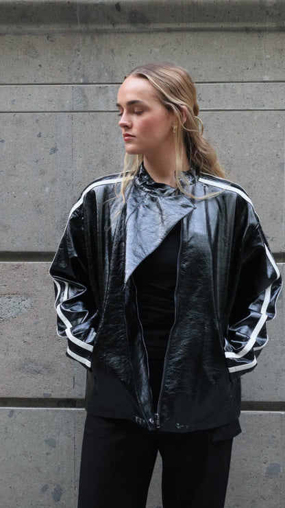 CHAMARRA SHINY NEGRA