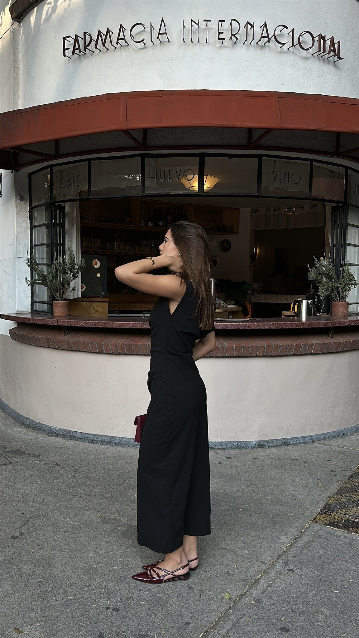 VESTIDO OFF SHOULDER NEGRO