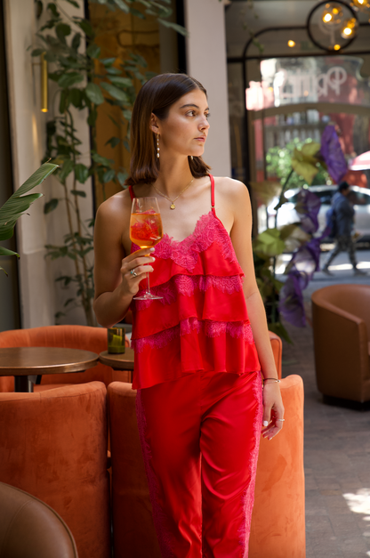 SET SATIN ROJO CON DETALLE ENCAJE ROSA