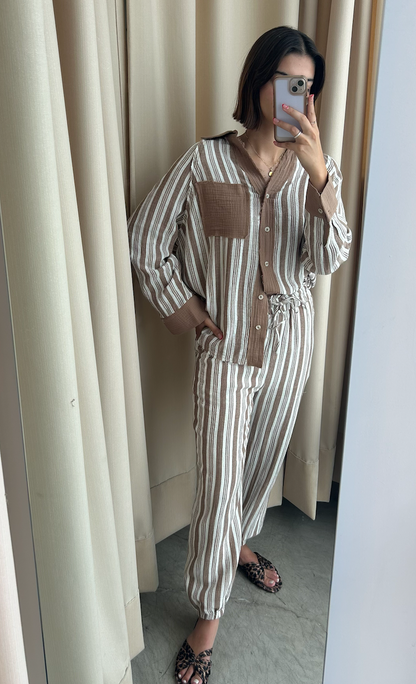 SET RAYAS CAFÉ LOUNGE