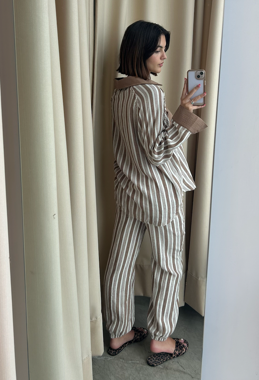 SET RAYAS CAFÉ LOUNGE