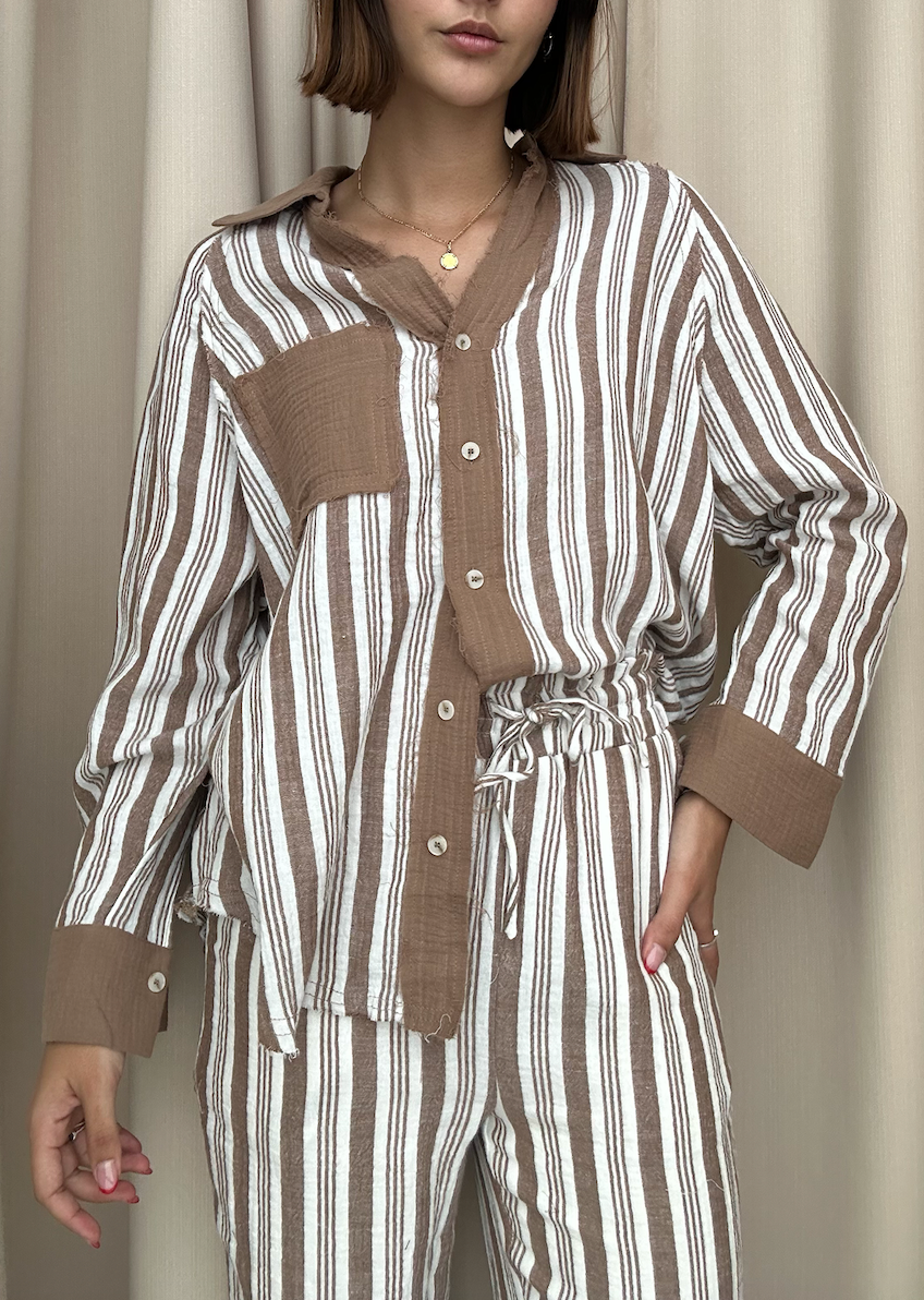 SET RAYAS CAFÉ LOUNGE