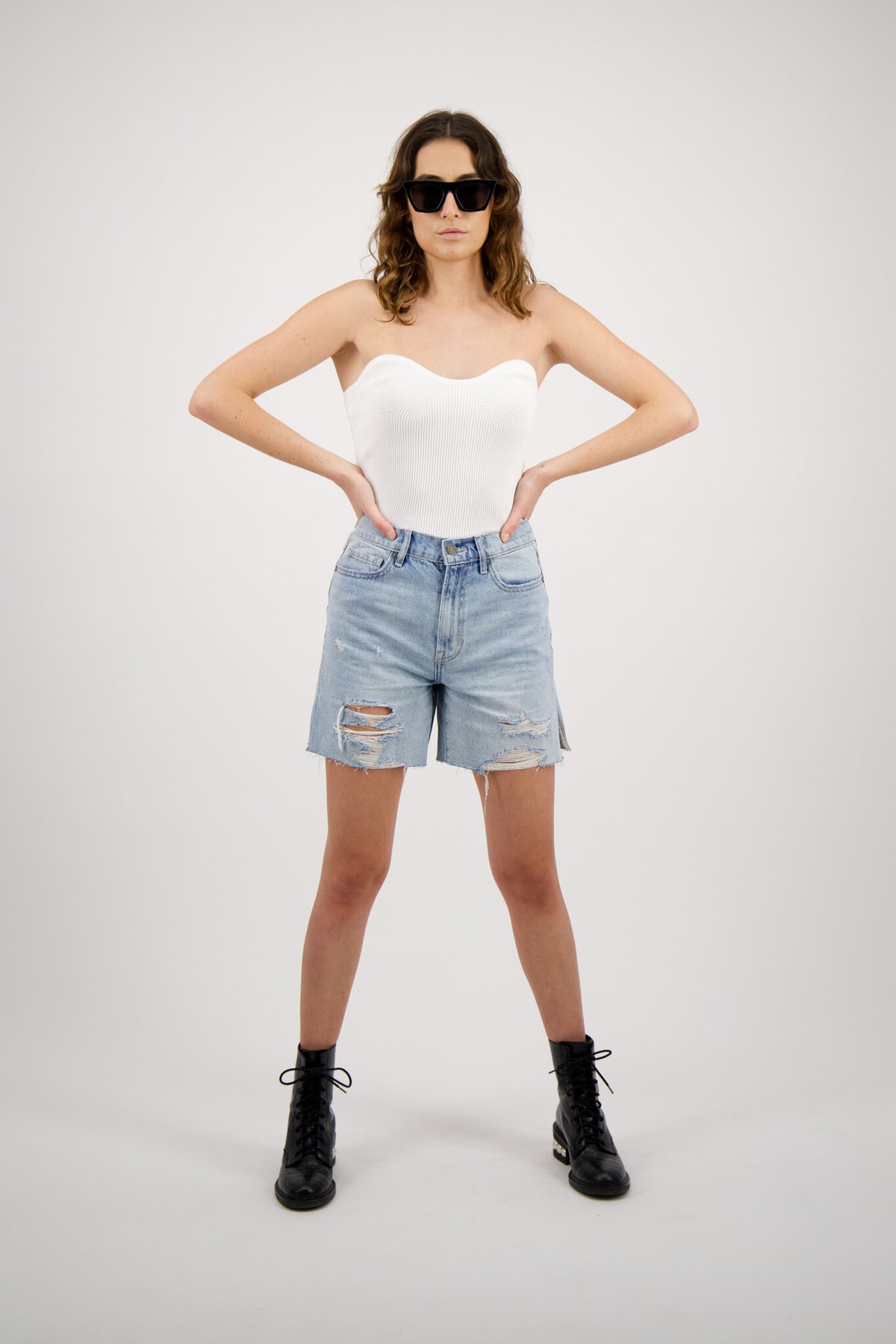 SHORT LARGO JEAN